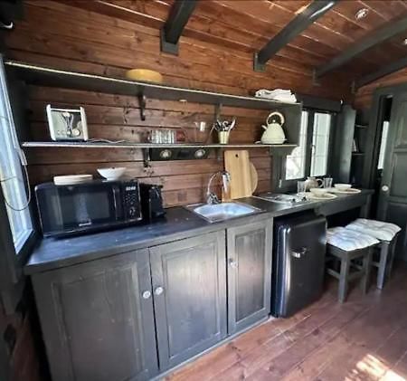 Hotel Roulotte / Tiny House Dans Les Alpilles Saint-Rémy-de-Provence Exterior foto